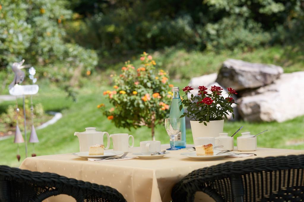 Ferien Residenz Bergfried Hotel ฮินเทอร์ซาร์เทน ภายนอก รูปภาพ